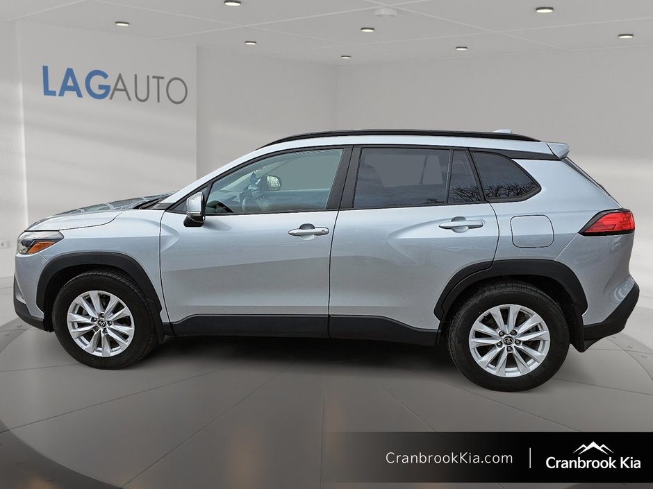 2022 Toyota COROLLA CROSS BASE-4