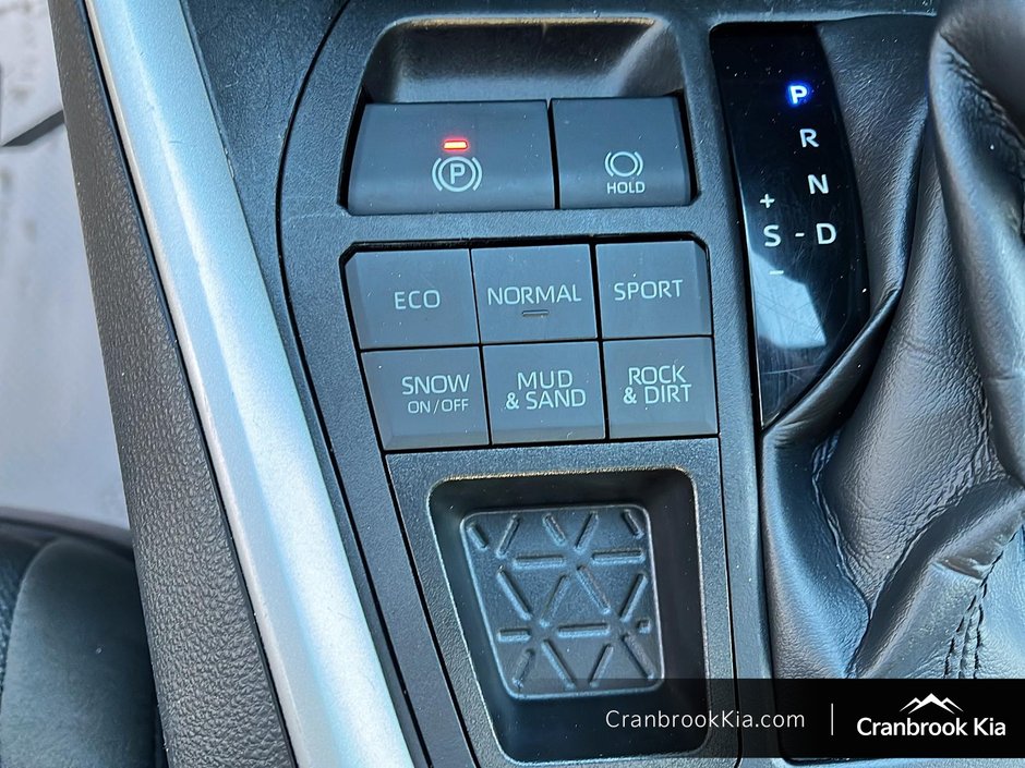 2022 Toyota RAV4 XLE-14