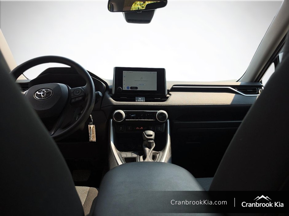 2025 Toyota RAV4 LE-9
