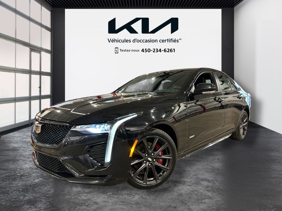 2022 Cadillac CT4-V JAMAIS ACCIDENTÉ, 2 ENSEMBLENT DE MAGS, AWD in Mirabel, Quebec