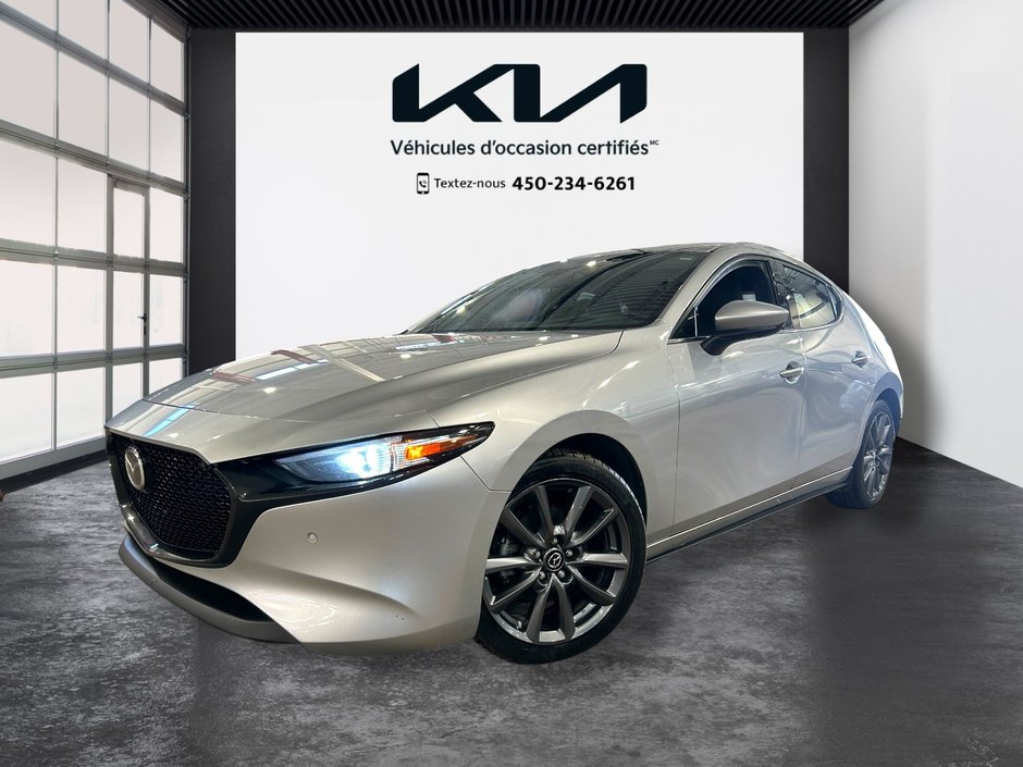 Mazda 3 Sport GT, JAMAIS ACCIDENTÉ, 8 PNEUS, CUIR, TOIT, AWD 2023 à Mirabel, Québec