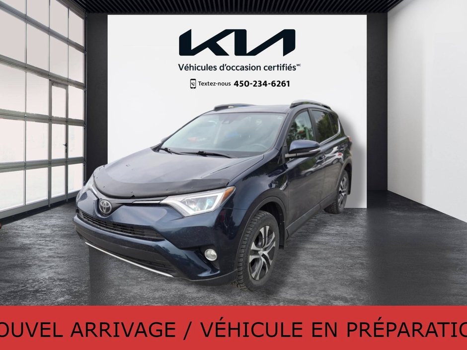 Toyota RAV4 XLE, 8 ROUES, AWD, TOIT, HITCH, TOIT, MAGS 2018 à Mirabel, Québec