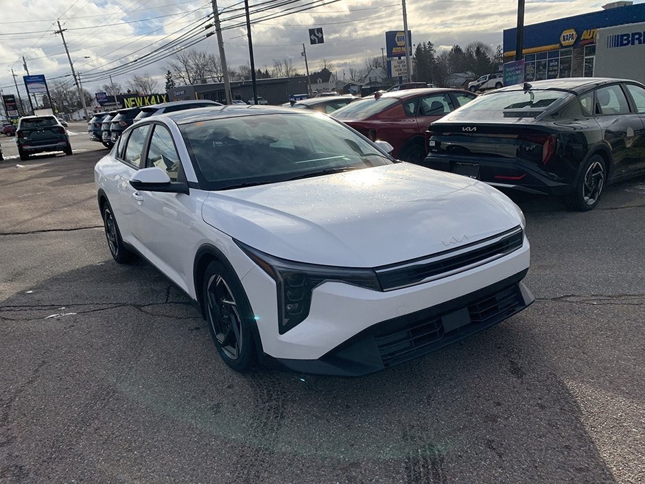 Kia K4 EX+ | Leather | SunRoof | Cam | Warranty to 2031 2025 à Hebbville, Nouvelle-Écosse