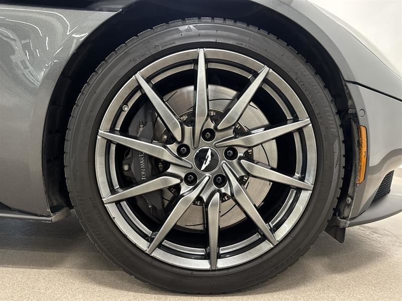 2017 Aston Martin DB11 Coupe-18