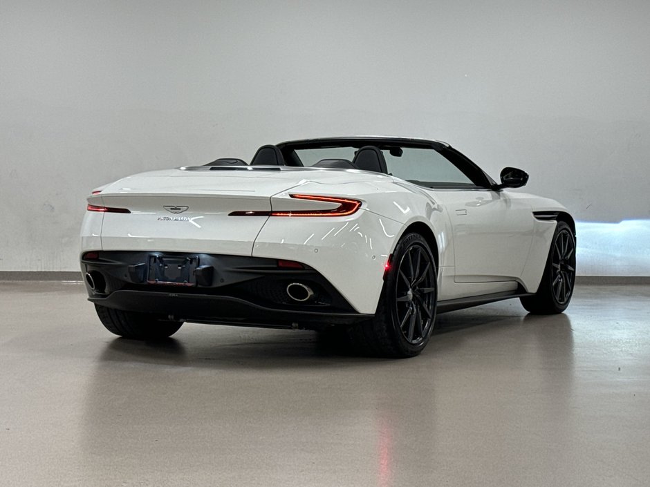 Aston Martin DB11 V8 Volante 2020-7