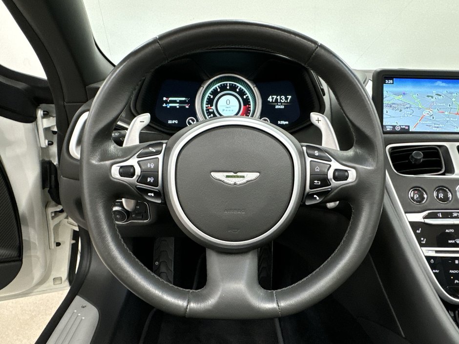 Aston Martin DB11 V8 Volante 2020-19