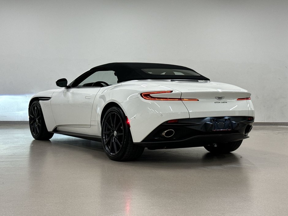 Aston Martin DB11 V8 Volante 2020-5