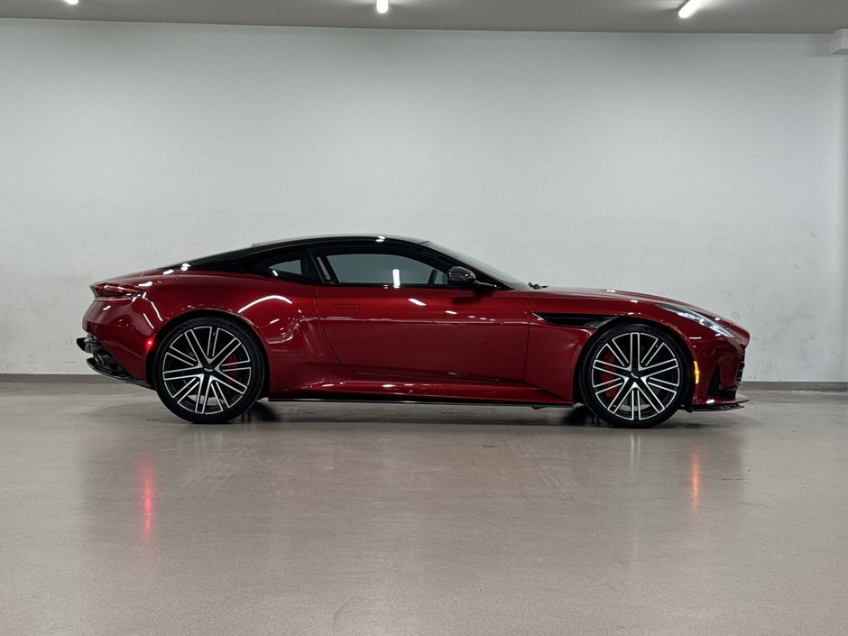 2024 Aston Martin DB12 Coupe-10