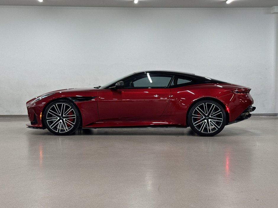 2024 Aston Martin DB12 Coupe-4