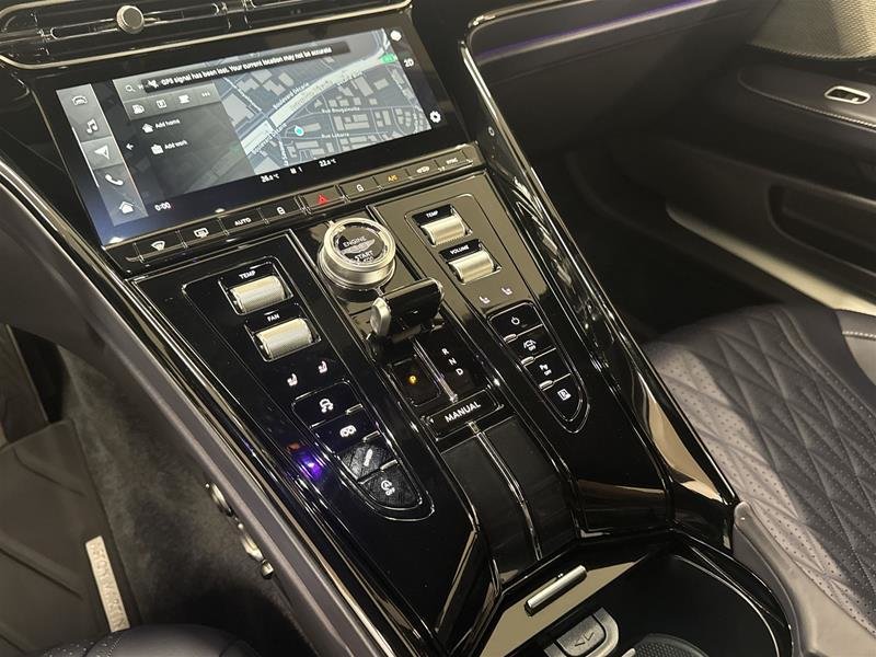 2024 Aston Martin DB12 V8 Coupe-12