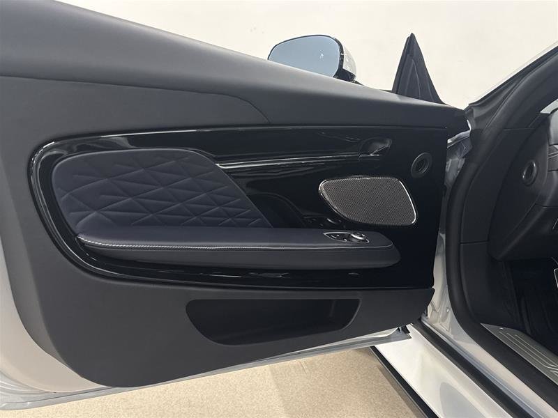 2024 Aston Martin DB12 V8 Coupe-6