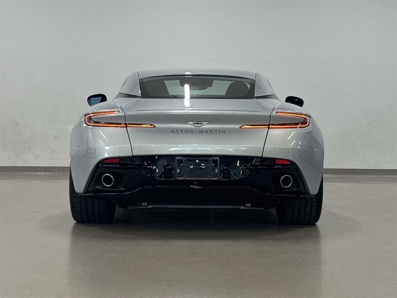 2024 Aston Martin DB12 V8 Coupe-4
