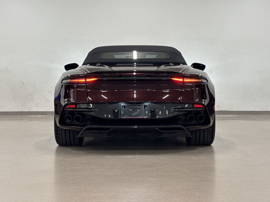 2022 Aston Martin DBS Volante-6