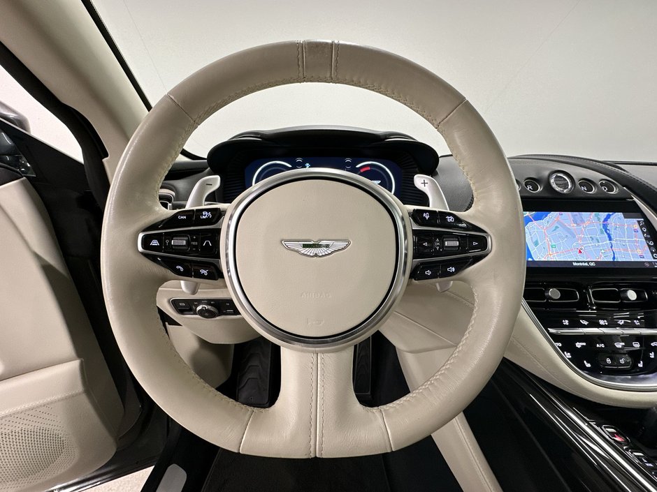 Aston Martin DBX  2021-19