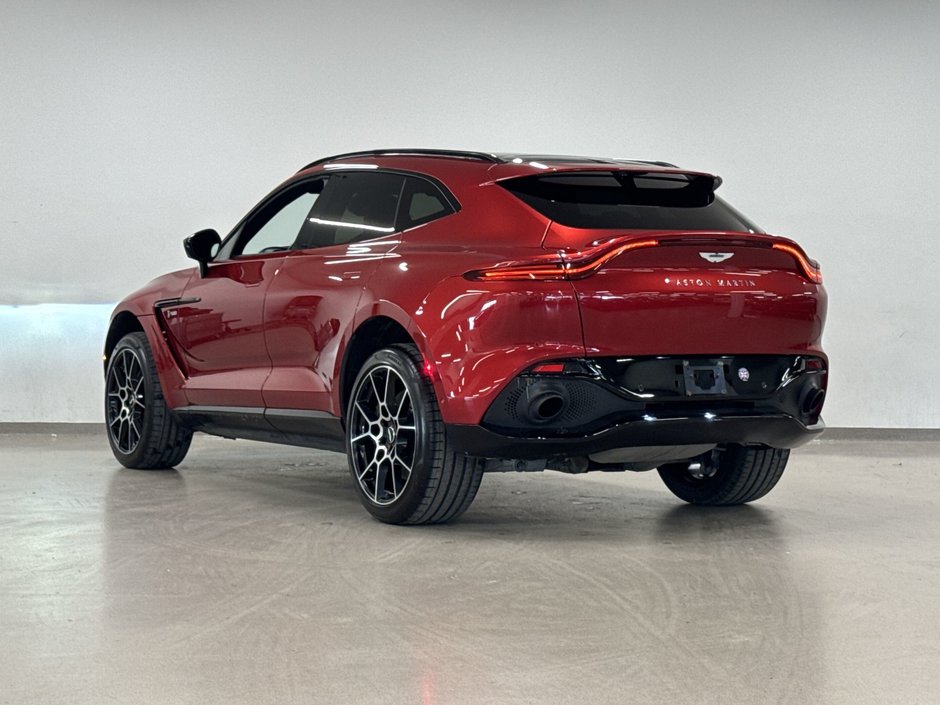 2021 Aston Martin DBX-13
