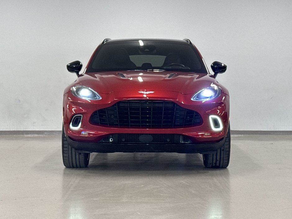 2021 Aston Martin DBX-2