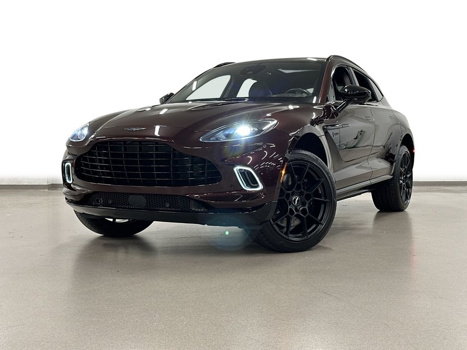 Aston Martin DBX  2021-0