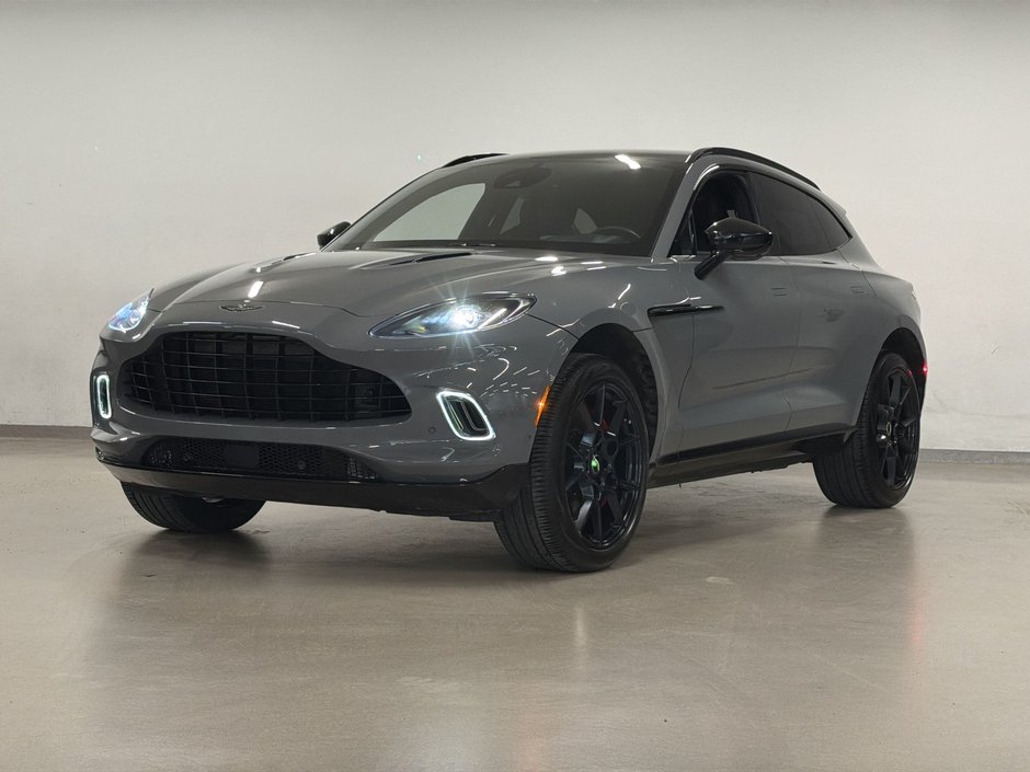 2021 Aston Martin DBX-3