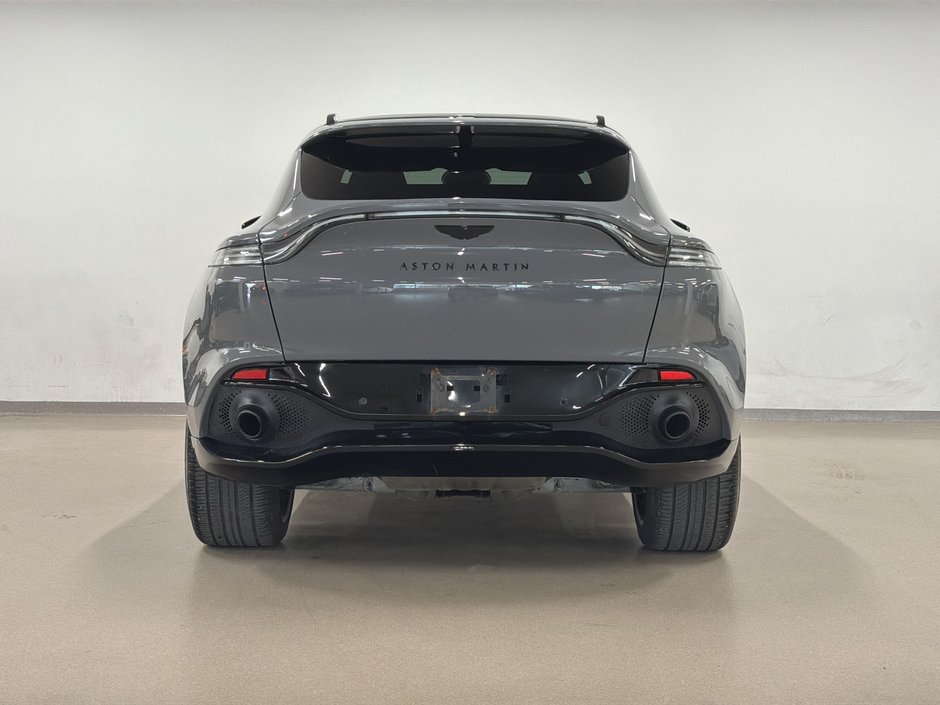 2021 Aston Martin DBX-6