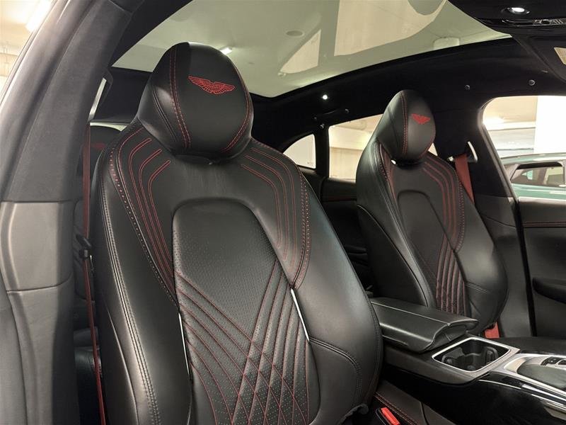 2021 Aston Martin DBX-15