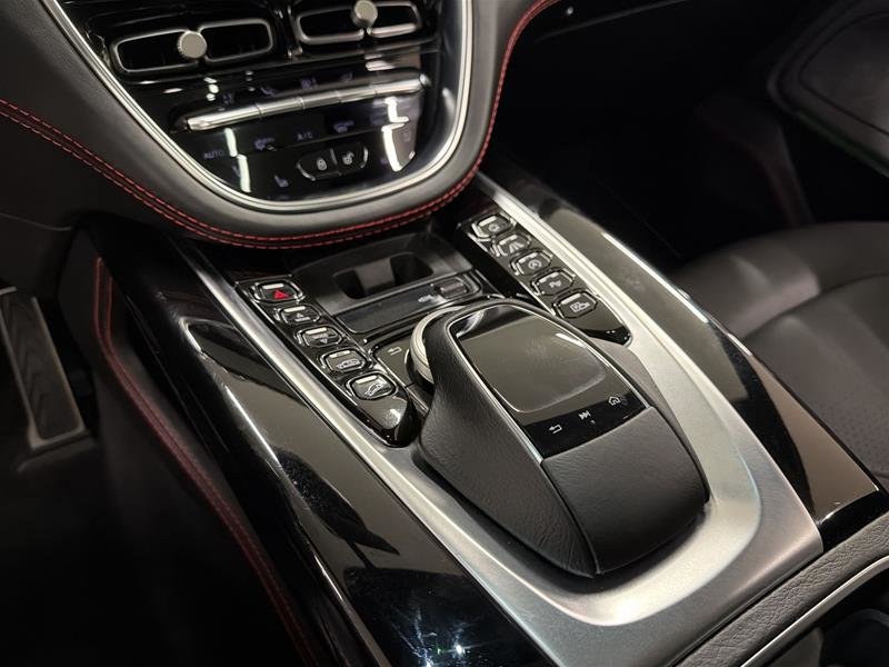 2021 Aston Martin DBX-11