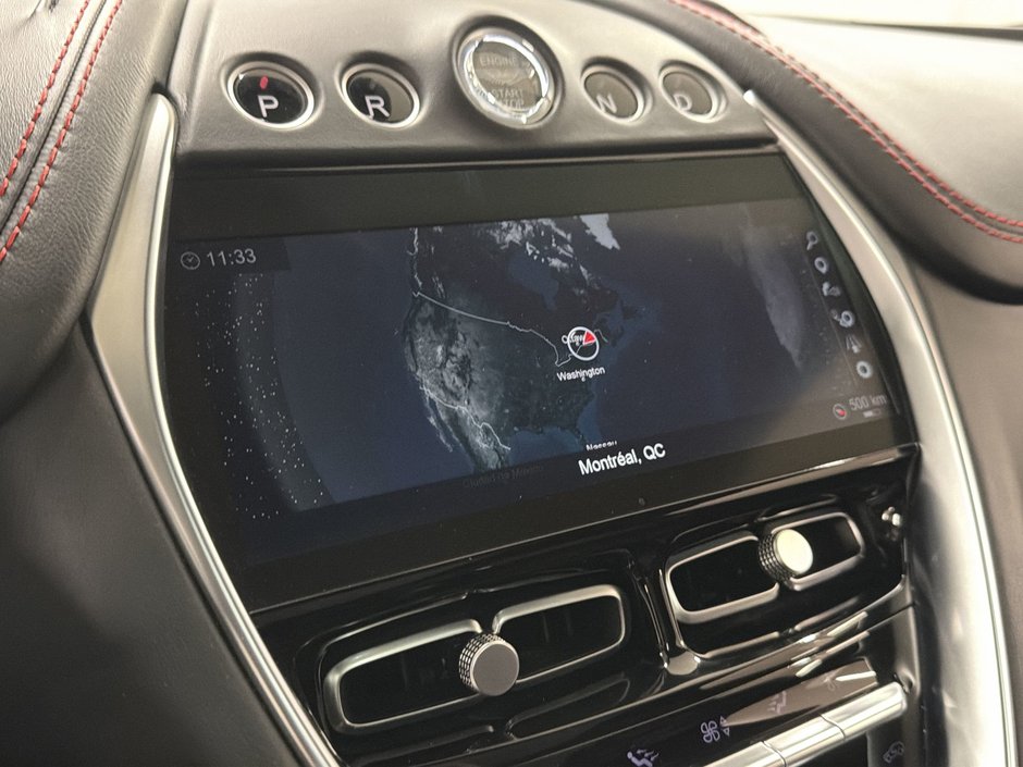 2021 Aston Martin DBX-18