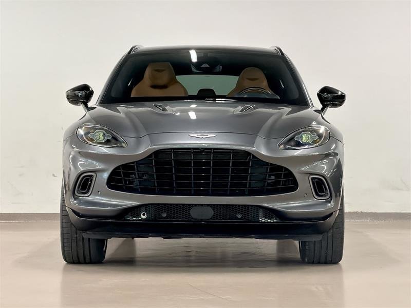 Aston Martin DBX  2021-1
