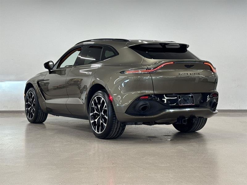 2022 Aston Martin DBX-6