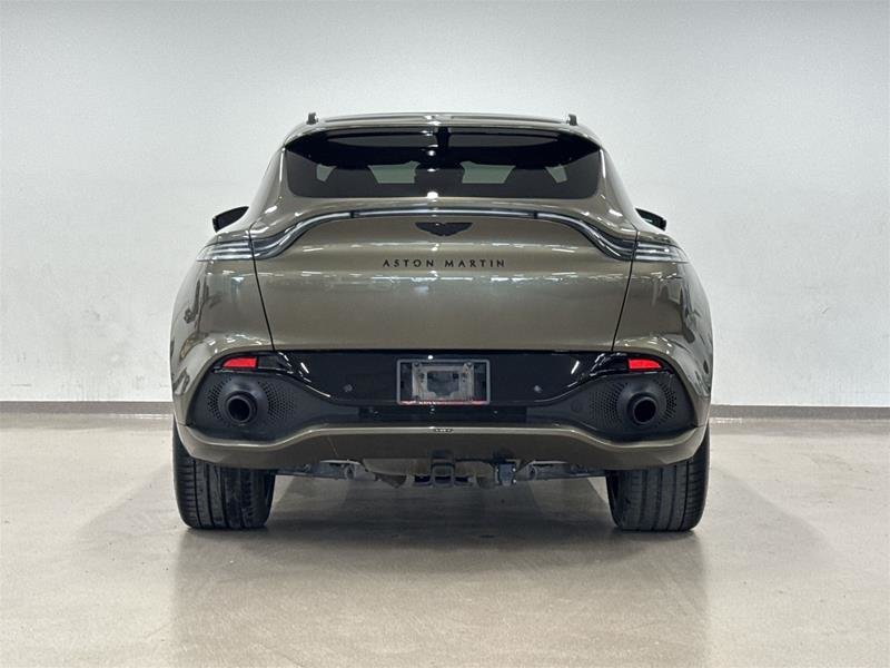 2022 Aston Martin DBX-5