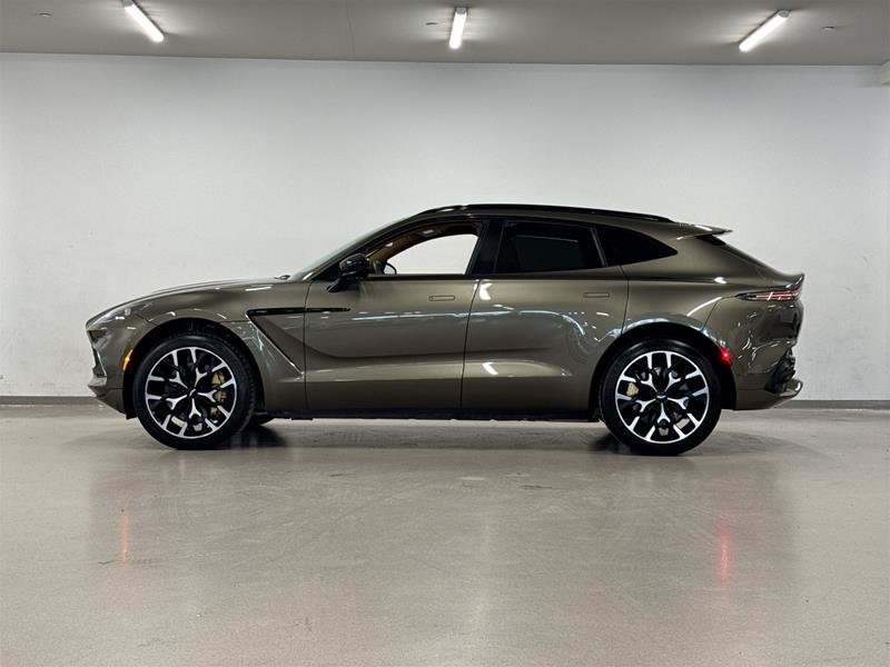 2022 Aston Martin DBX-4