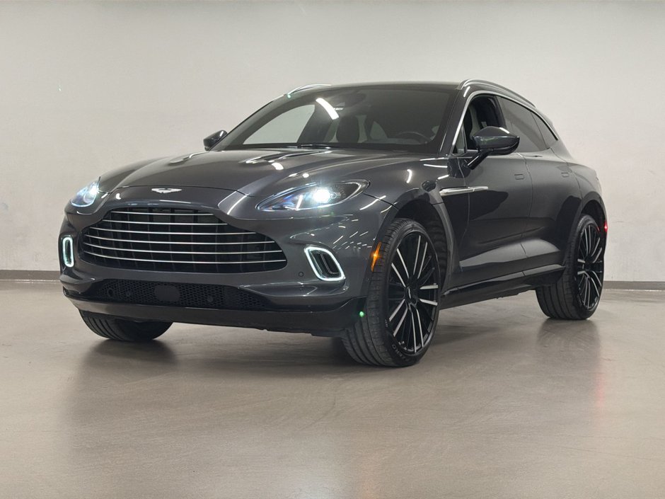 Aston Martin DBX  2023-3