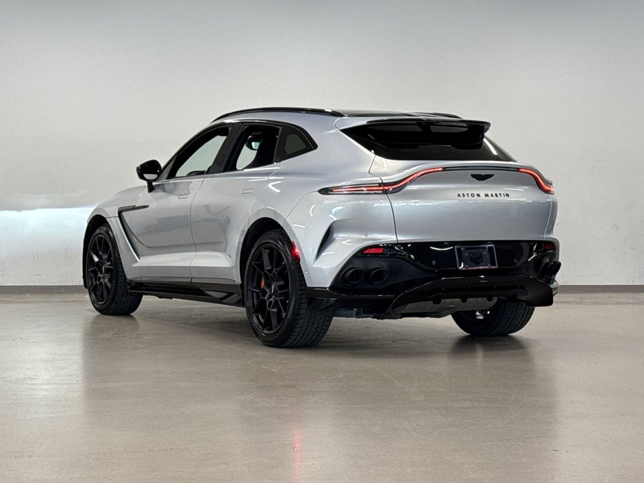 Aston Martin DBX707 707 2023-13