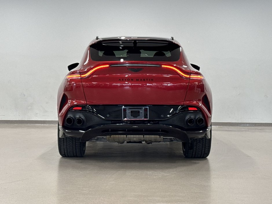 2023 Aston Martin DBX707 707-12