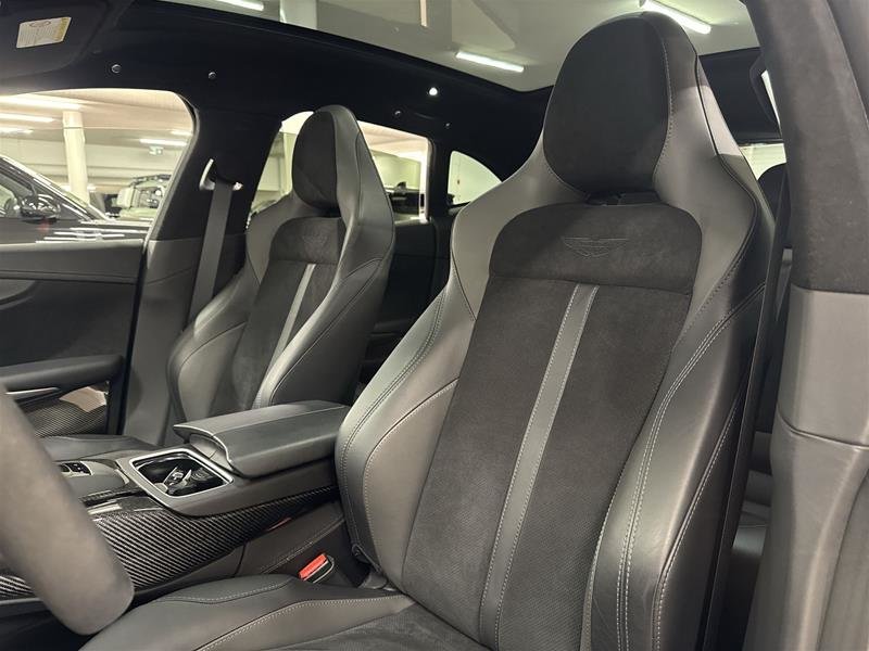 Aston Martin DBX707 707 2023-7