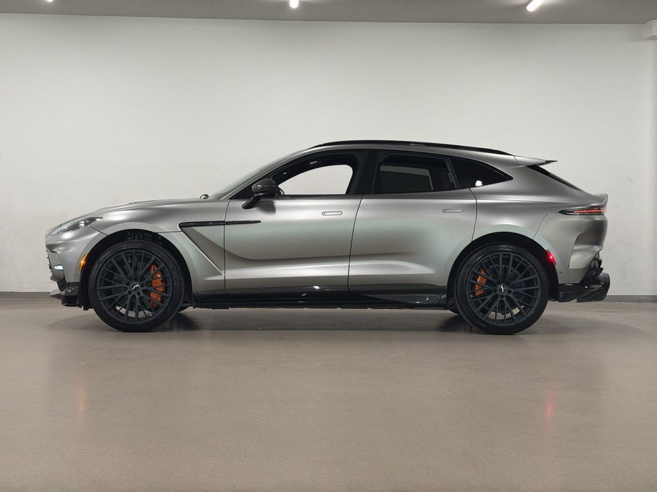Aston Martin DBX707 707 2023-11