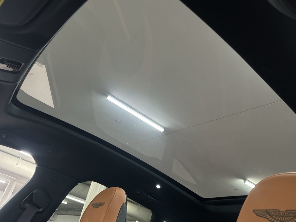 Aston Martin DBX707 707 2024-21