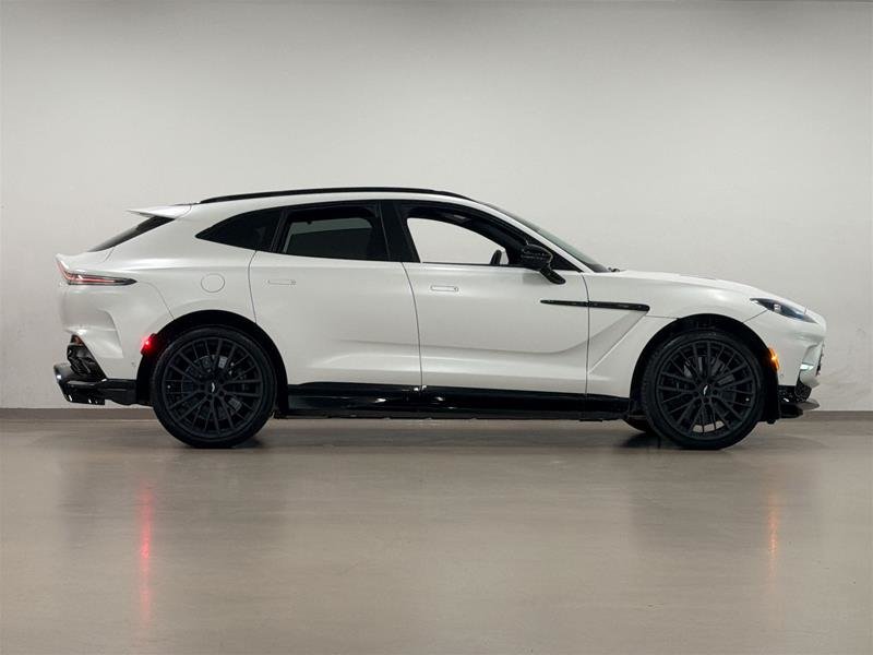Aston Martin DBX707 707 2025-2