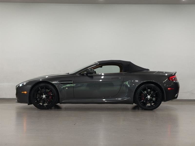 2013 Aston Martin V8 Vantage Roadster Sportshift-3