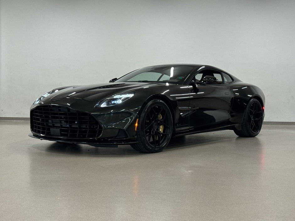 Aston Martin Vanquish  2025-3