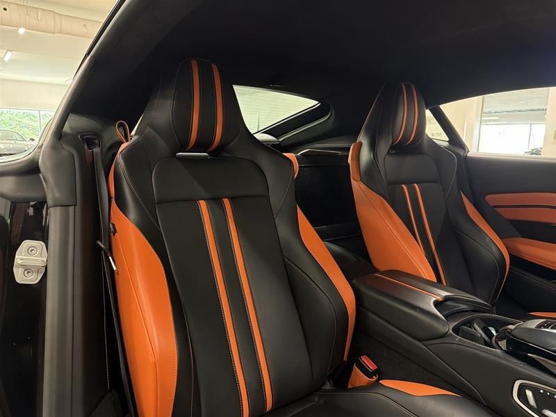Aston Martin Vantage (2)  2020-16