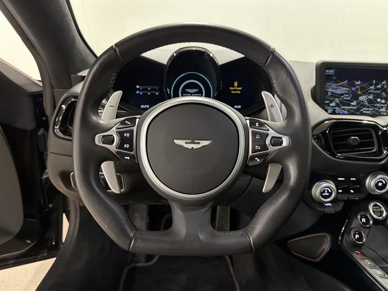 Aston Martin Vantage (2)  2020-11