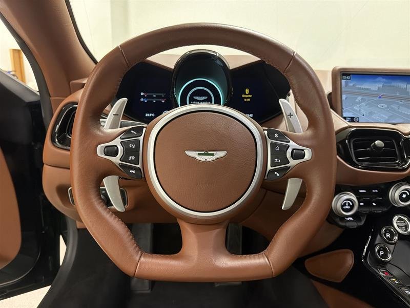 Aston Martin Vantage (2)  2020-12