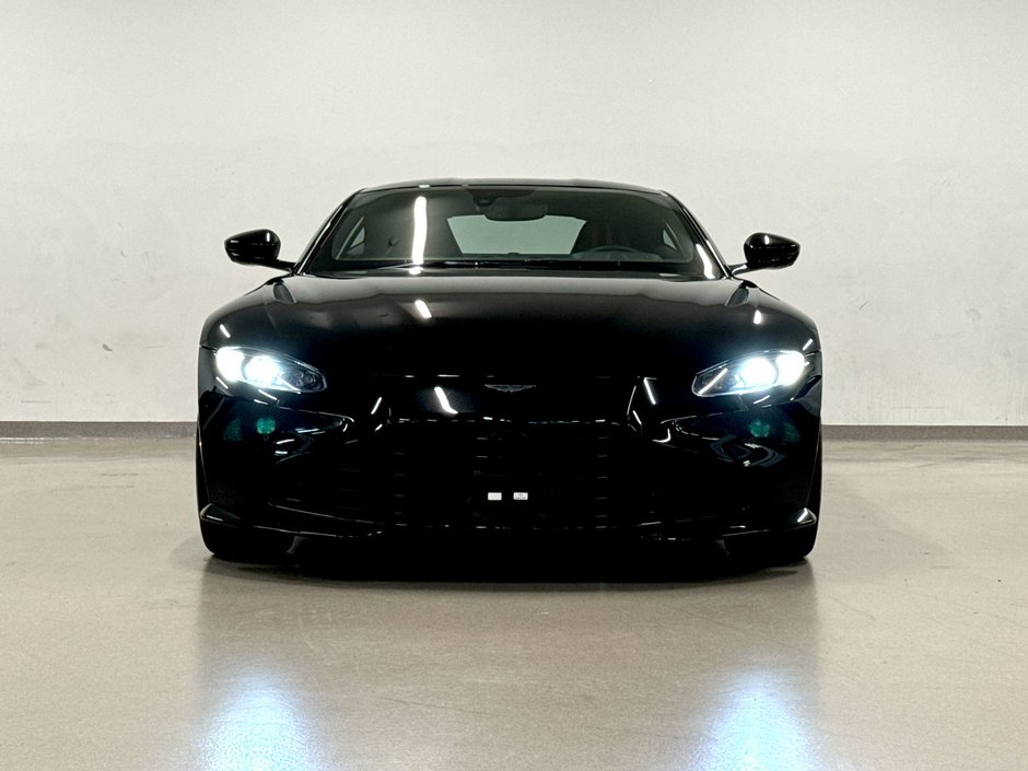 Aston Martin Vantage Coupe 2022-2