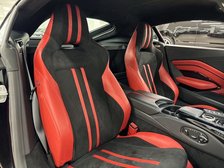 Aston Martin Vantage Coupe 2022-24
