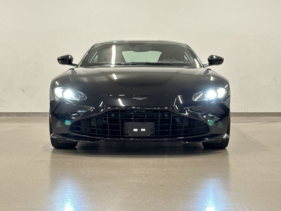 Aston Martin Vantage Coupe 2022-9