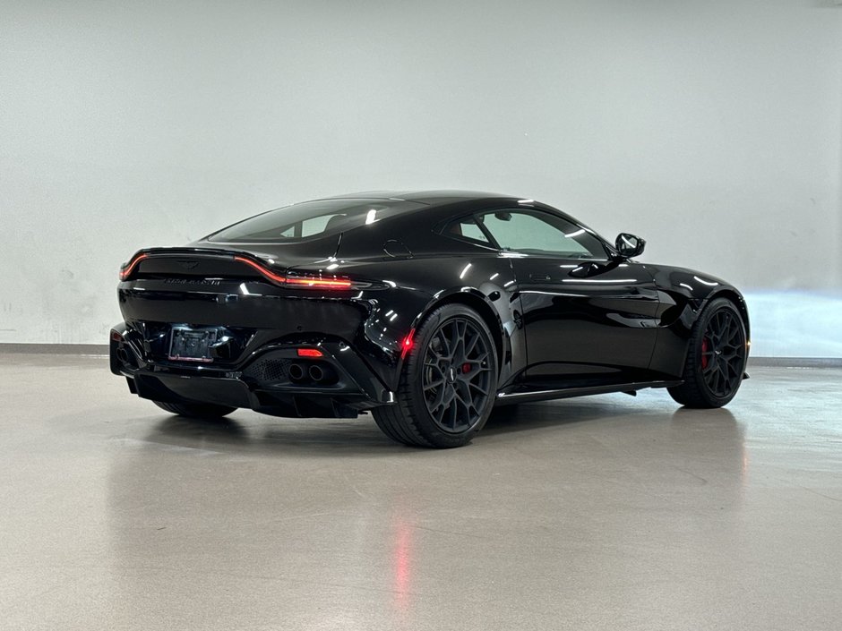 Aston Martin Vantage Coupe 2022-7
