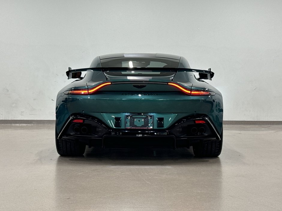Aston Martin Vantage F1 Coupe 2022-6
