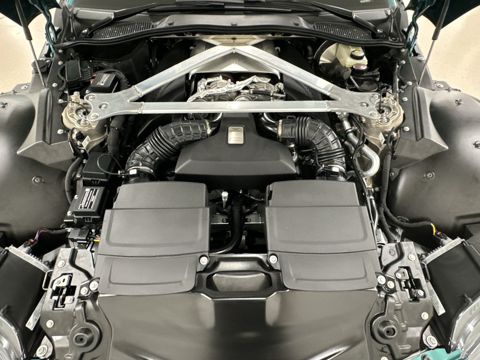 Aston Martin Vantage F1 Coupe 2022-25