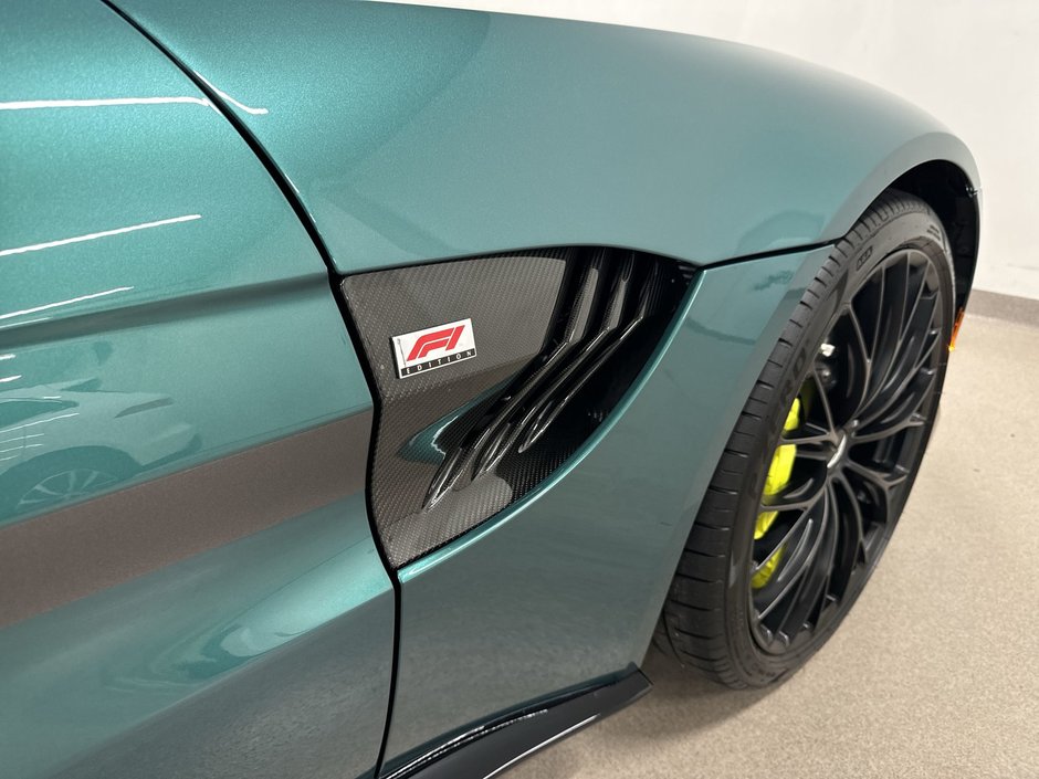 Aston Martin Vantage F1 Coupe 2022-27