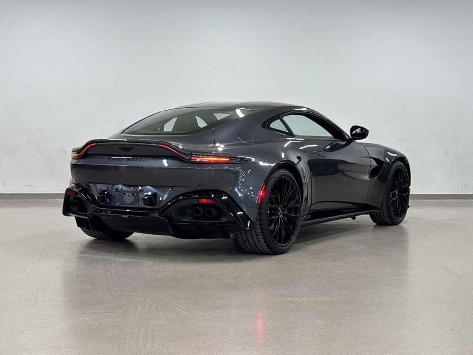 Aston Martin Vantage Coupe 2022-7